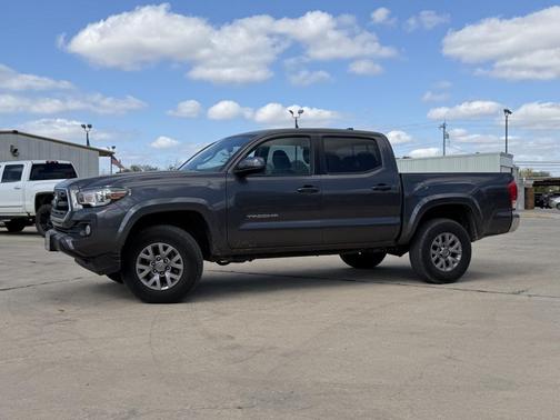2017 Toyota Tacoma SR5