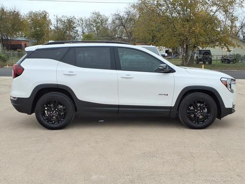 2022 GMC Terrain AWD AT4