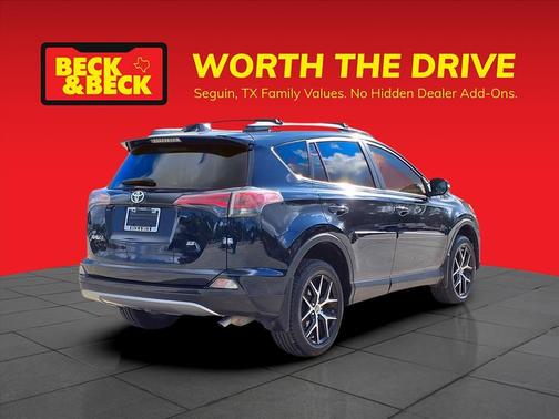 2018 Toyota RAV4 SE
