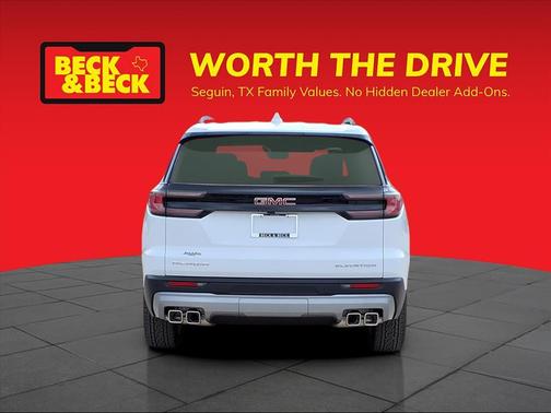 2026 GMC Acadia Elevation FWD