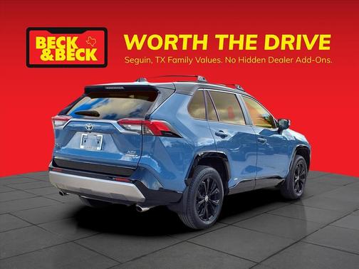 2024 Toyota RAV4 Hybrid SE