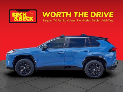 2024 Toyota RAV4 Hybrid SE