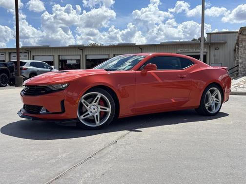 2021 Chevrolet Camaro RWD Coupe LT1