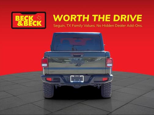 2023 Jeep Gladiator Sport