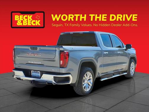 2022 GMC Sierra 1500 SLT