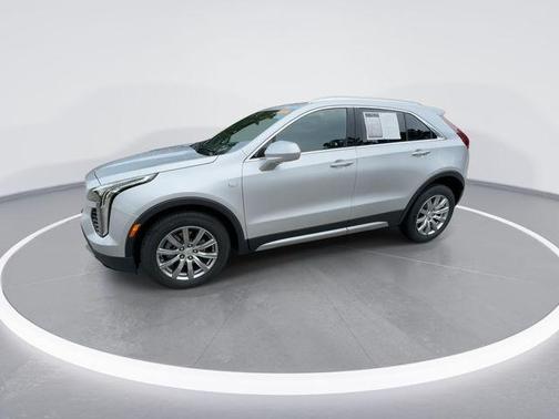 Radiant Silver Metallic 2020 Cadillac XT4 Premium Luxury