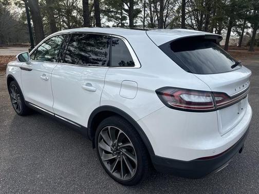 2022 Lincoln Nautilus Reserve