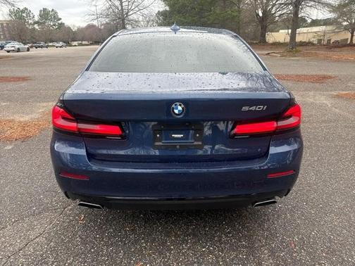 2022 BMW 540 i