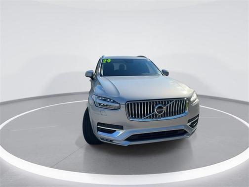2024 Volvo XC90 B6 Plus Bright Theme 7-Seater