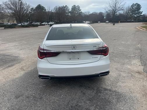 2018 Acura RLX Technology Package