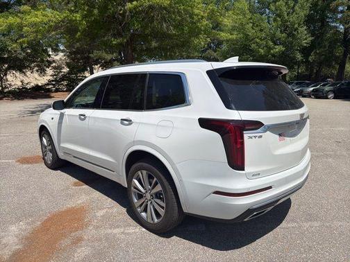 Crystal White Tri-Coat 2024 Cadillac XT6 Premium Luxury AWD