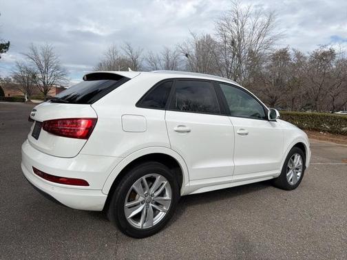 2017 Audi Q3 2.0T Premium