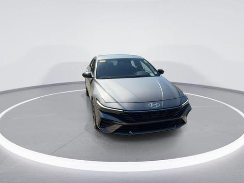 Metal 2025 Hyundai ELANTRA SEL Sport