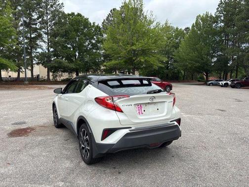 Blizzard Pearl 2019 Toyota C-HR Limited