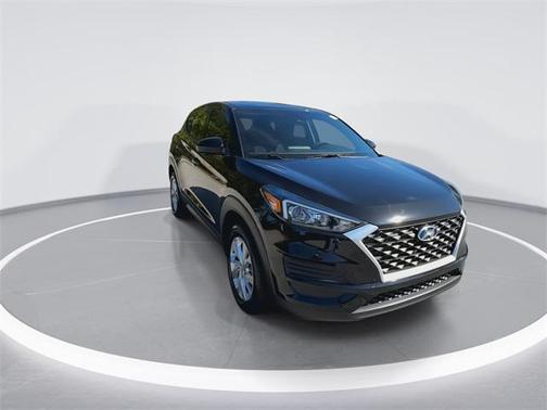 2021 Hyundai TUCSON SE