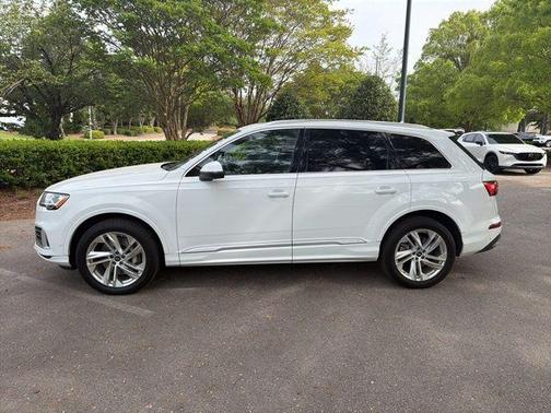 2023 Audi Q7 55 Premium Plus