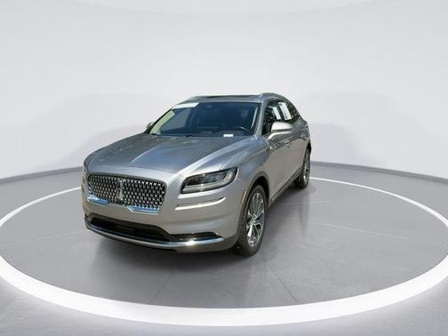 Radiance Metallic 2023 Lincoln Nautilus Reserve