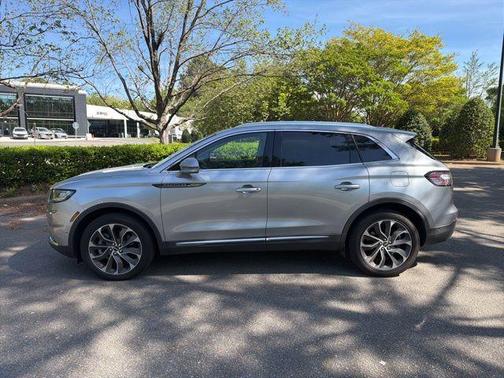 Radiance Metallic 2023 Lincoln Nautilus Reserve