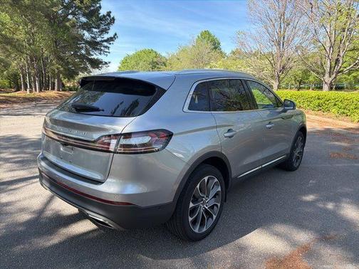 Radiance Metallic 2023 Lincoln Nautilus Reserve