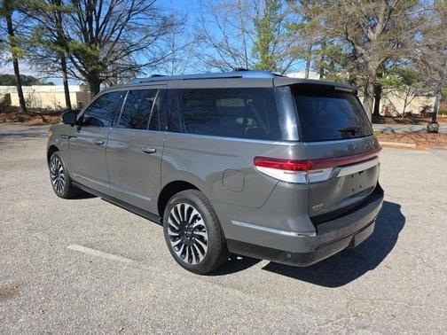 2023 Lincoln Navigator L Black Label