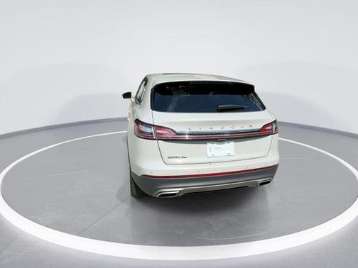 Pearl Metallic 2023 Lincoln Nautilus Reserve