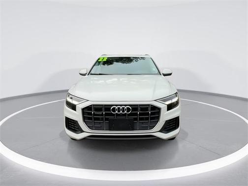 2022 Audi Q8 55 Premium Plus