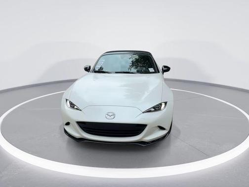 Snowflake White Pearl 2026 Mazda MX-5 Miata Club