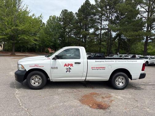 Bright White Clearcoat 2018 RAM 1500 Express