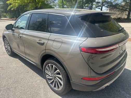 Harbor Gray Metallic 2025 Lincoln Corsair Reserve