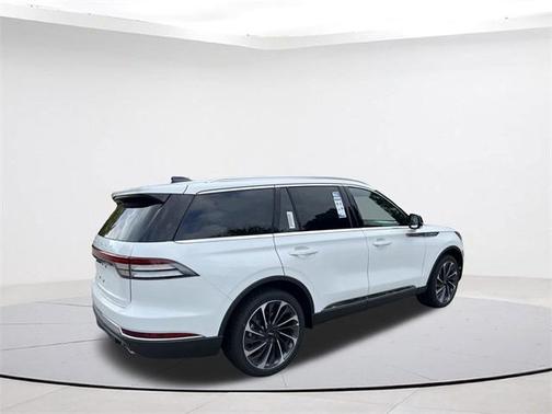 2025 Lincoln Aviator Reserve AWD