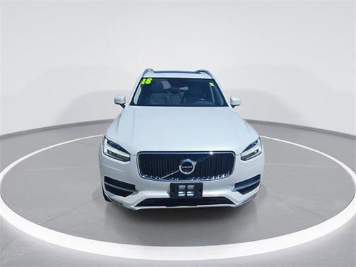 2018 Volvo XC90 T6 Momentum