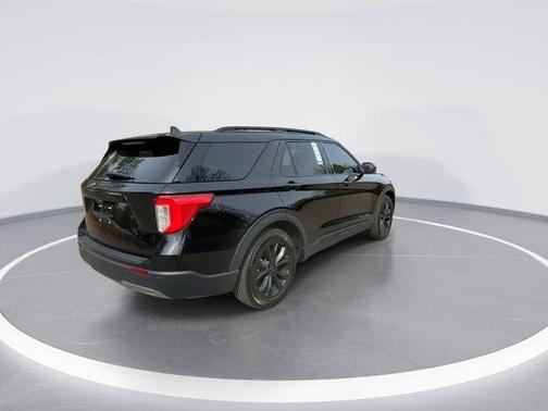 Black Metallic 2023 Ford Explorer XLT