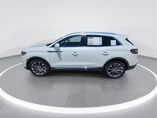 2022 Lincoln Nautilus Reserve