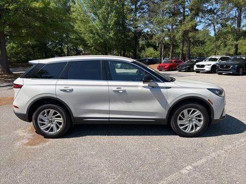 Pearl Metallic 2023 Lincoln Corsair Standard