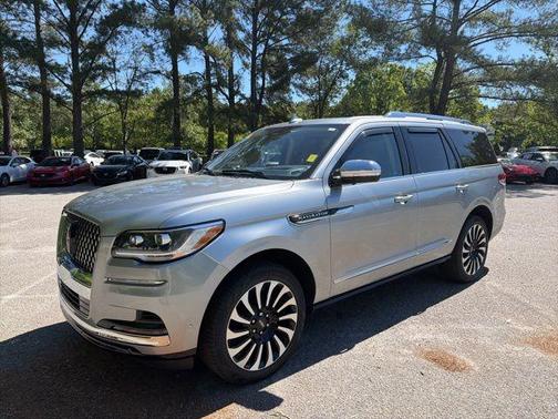 Radiance Metallic 2024 Lincoln Navigator Black Label