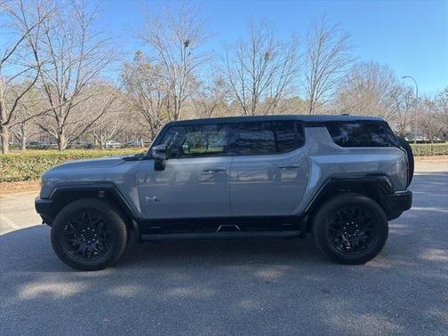 2024 GMC HUMMER EV SUV 2X