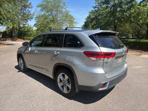 Celestial Silver Metallic 2019 Toyota Highlander Limited