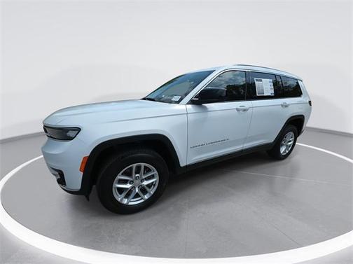 2022 Jeep Grand Cherokee L Laredo