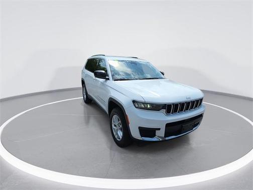 2022 Jeep Grand Cherokee L Laredo