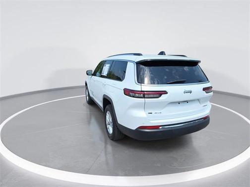 2022 Jeep Grand Cherokee L Laredo
