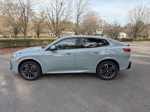 2025 BMW X2 xDrive28i