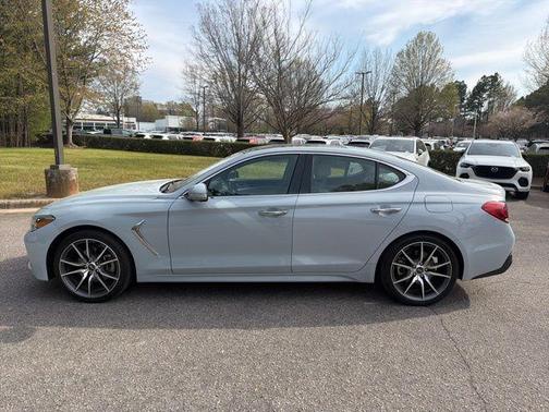 2021 Genesis G70 2.0T