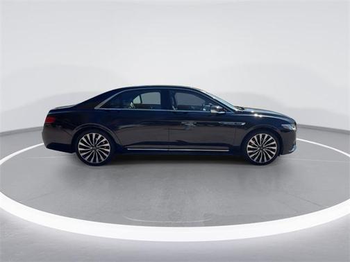 2017 Lincoln Continental Black Label