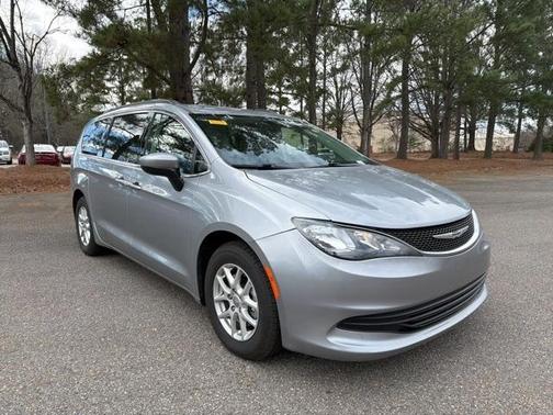 2020 Chrysler Voyager LXI