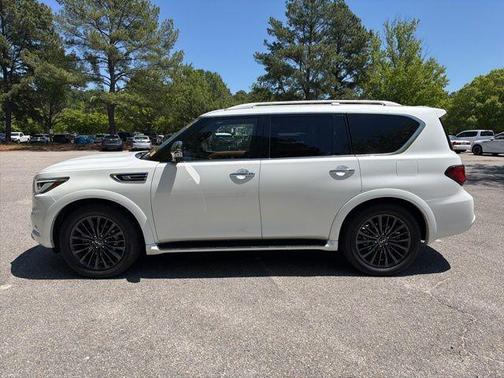 Moonstone White 2023 INFINITI QX80 SENSORY