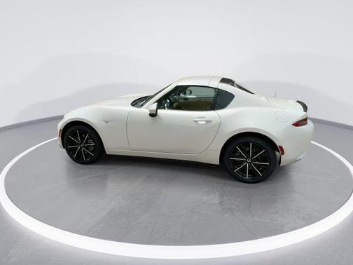 Snowflake White Pearl 2026 Mazda MX-5 Miata Grand Touring