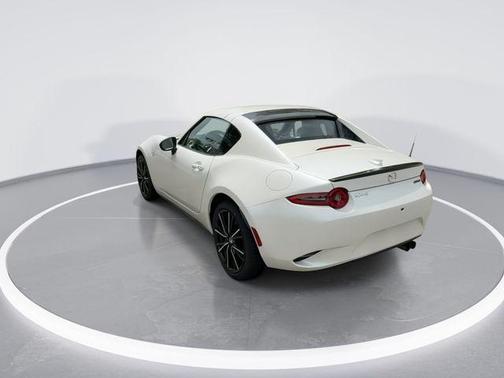 Snowflake White Pearl 2026 Mazda MX-5 Miata Grand Touring