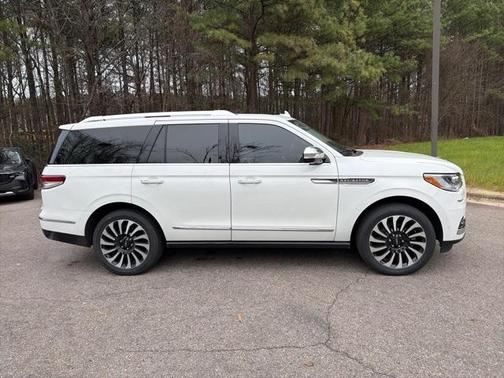 2024 Lincoln Navigator Black Label