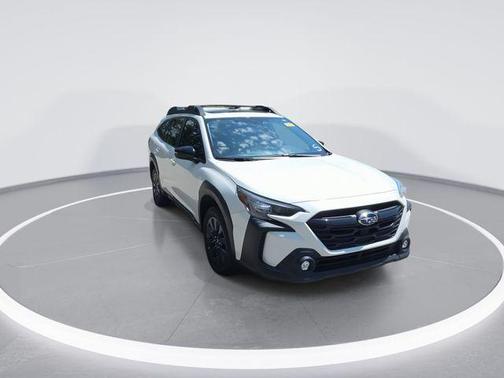 Crystal White Pearl 2023 Subaru Outback Onyx Edition XT