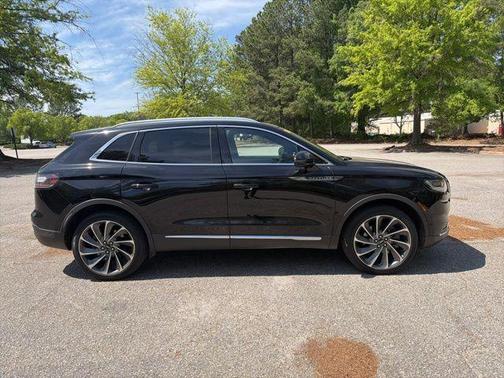 Black Metallic 2023 Lincoln Nautilus Reserve